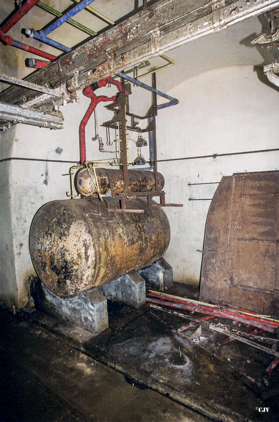 Ligne Maginot - ANZELING - A25 - (Ouvrage d'artillerie) - Magasin M1
Système d'extinction automatique du magasin à munitions