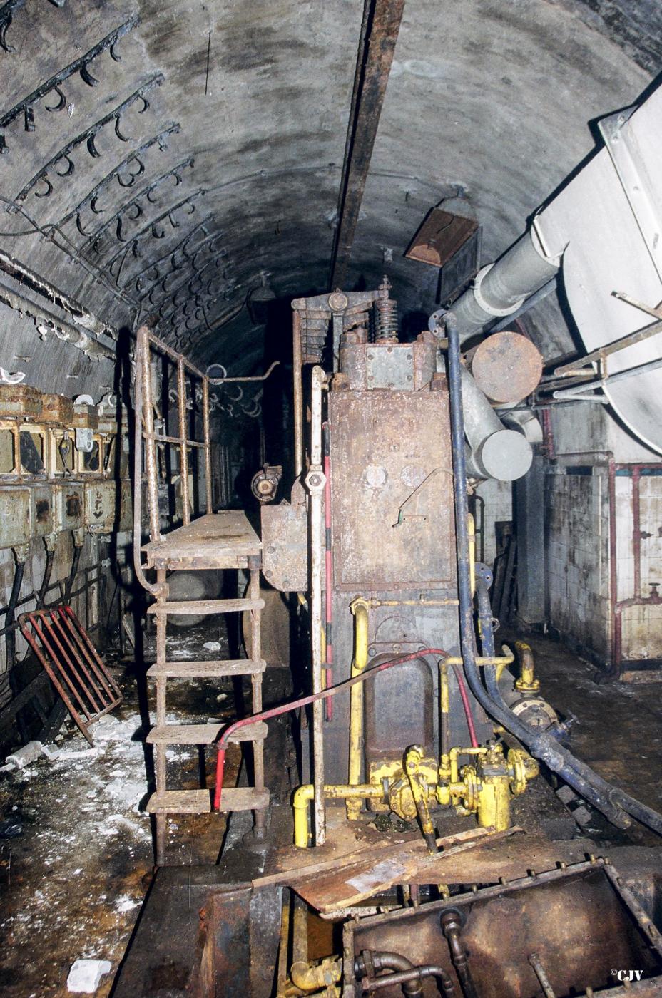 Ligne Maginot - ANZELING - A25 - (Ouvrage d'artillerie) - Usine électrique - Lia VERMEULEN