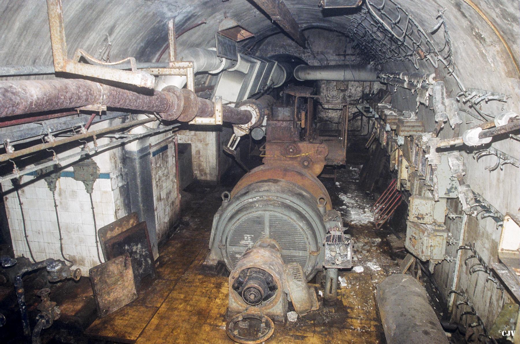 Ligne Maginot - ANZELING - A25 - (Ouvrage d'artillerie) - Usine électrique - Lia VERMEULEN