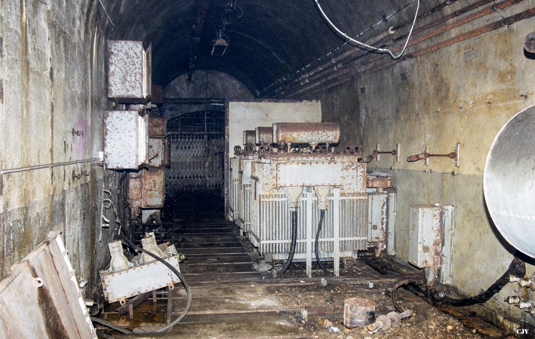 Ligne Maginot - ANZELING - A25 - (Ouvrage d'artillerie) - Usine électrique
Le poste de transformation HTA - Lia VERMEULEN