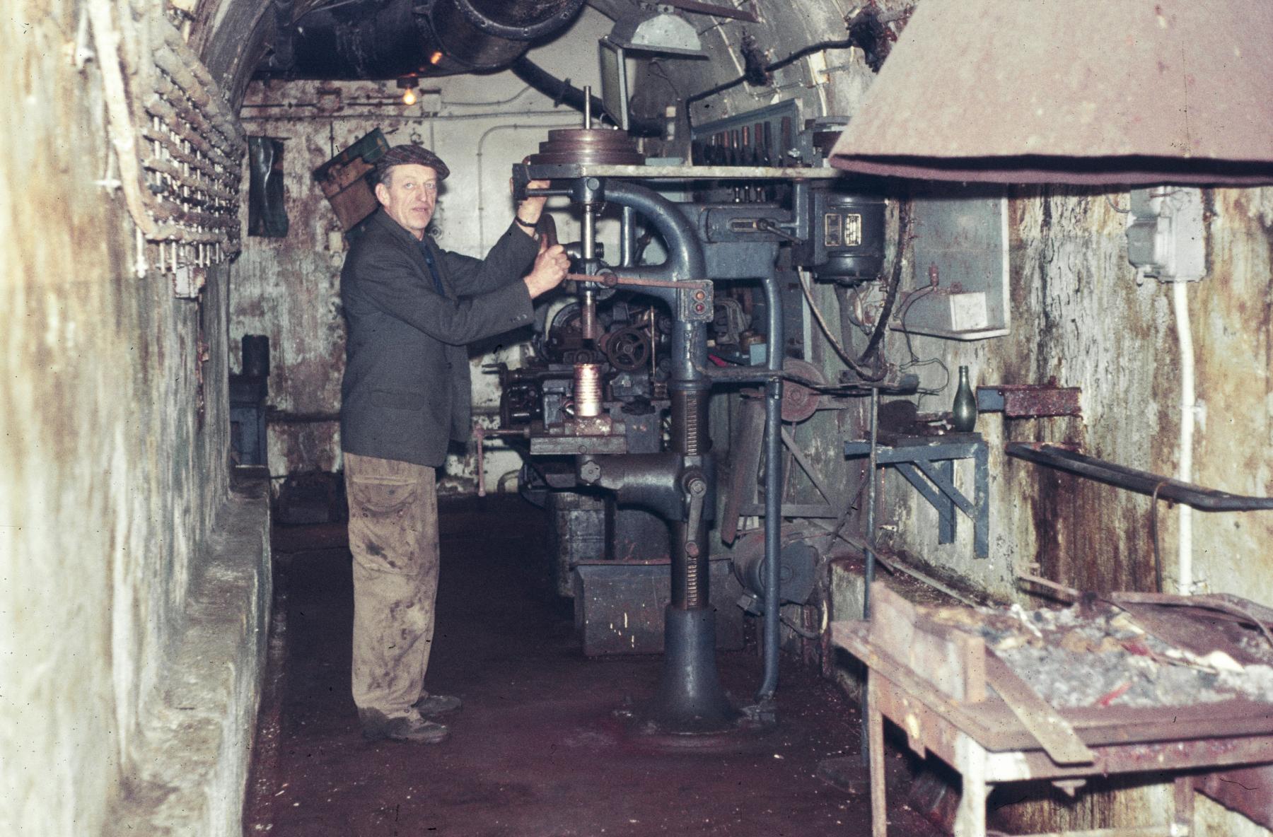 Ligne Maginot - ANZELING - A25 - (Ouvrage d'artillerie) - L'atelier - MANSUY Michel
