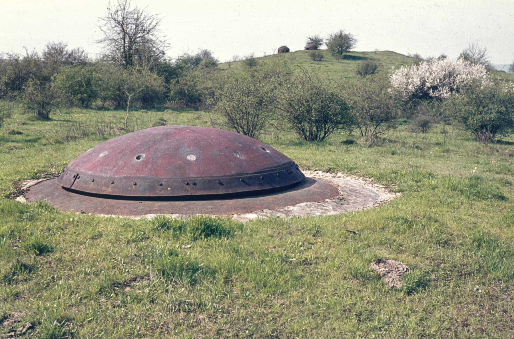 Ligne Maginot - DENTING - A28 - (Ouvrage d'infanterie) - Bloc 3
Tourelle de mitrailleuses - MANSUY Michel
