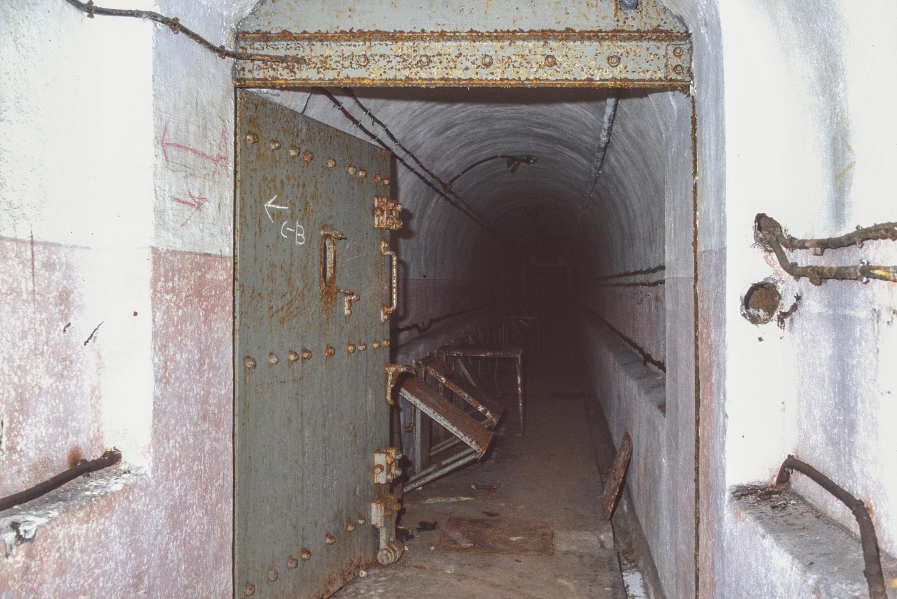 Ligne Maginot - DENTING - A28 - (Ouvrage d'infanterie) - Bloc 3
Couloir en bas du bloc - MANSUY Michel