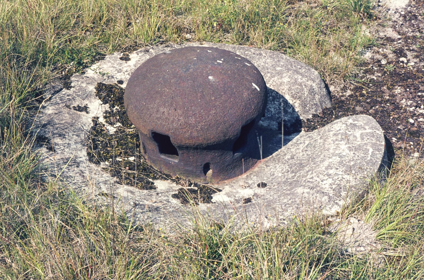 Ligne Maginot - DENTING - A28 - (Ouvrage d'infanterie) - Bloc 3
Prise d'air - MANSUY Michel