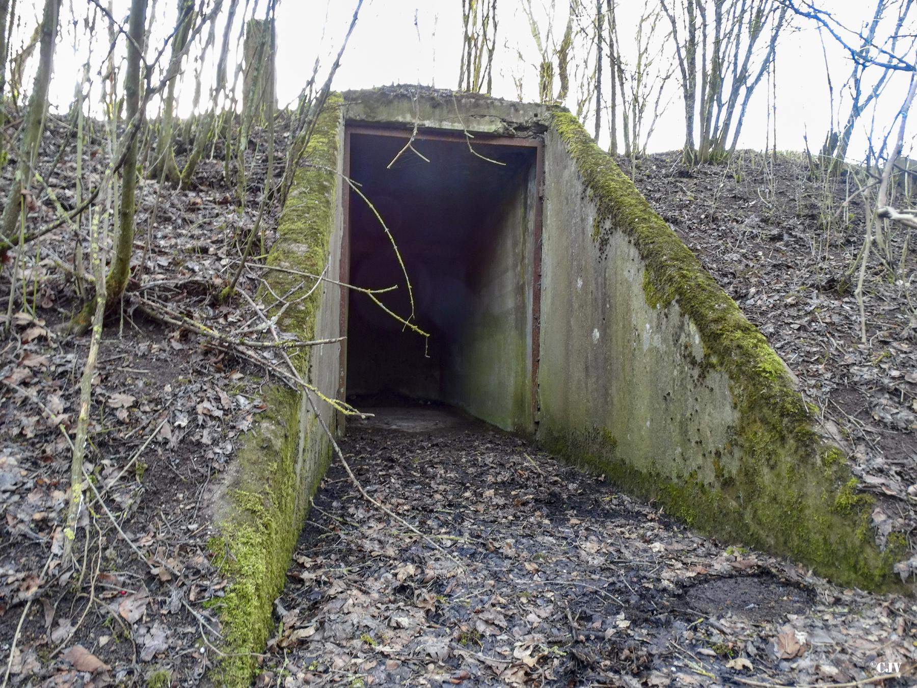 Ligne Maginot - MENSKIRCH - C57 - (Casemate d'infanterie - double) - Niche pour le stockage des matériels - VWJ Vermeulen