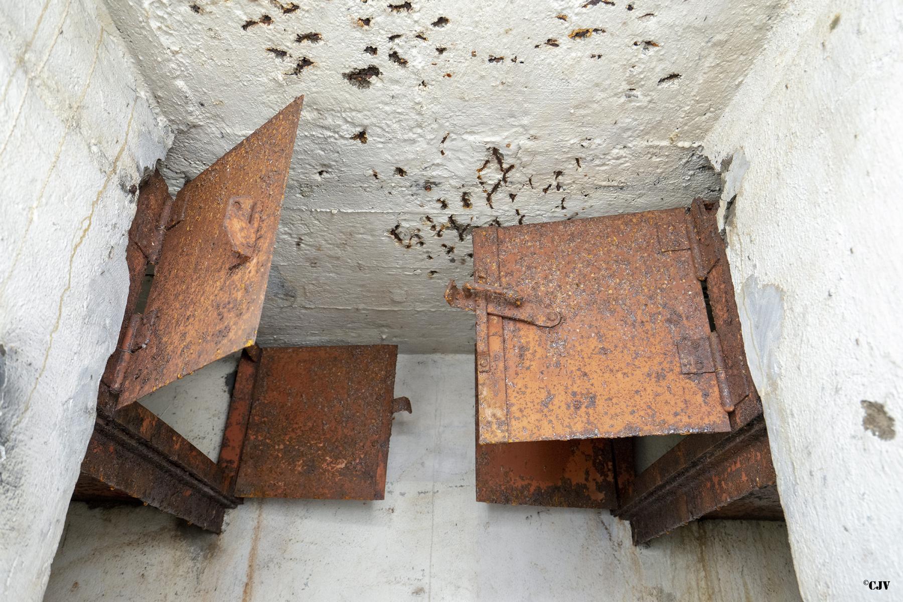 Ligne Maginot - MENSKIRCH - C57 - (Casemate d'infanterie - double) -  - Lia VERMEULEN