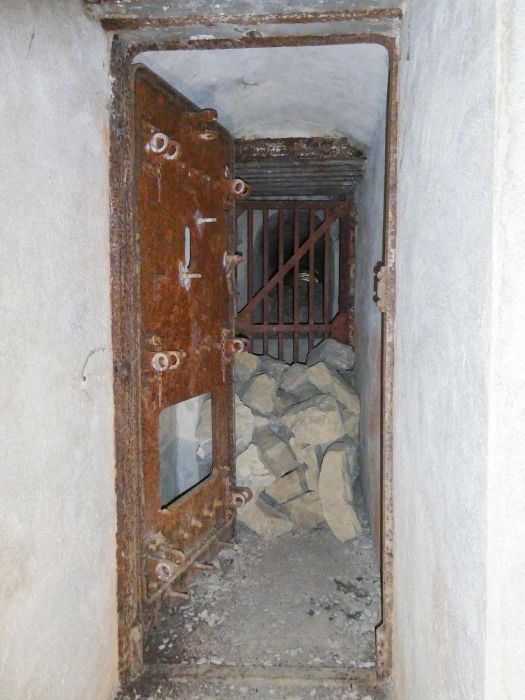 Ligne Maginot - GORDOLON (GN) - (Ouvrage d'artillerie) - Etage intermédiaire
Sortie de secours - ELLENA Daniel - CUNY Philippe