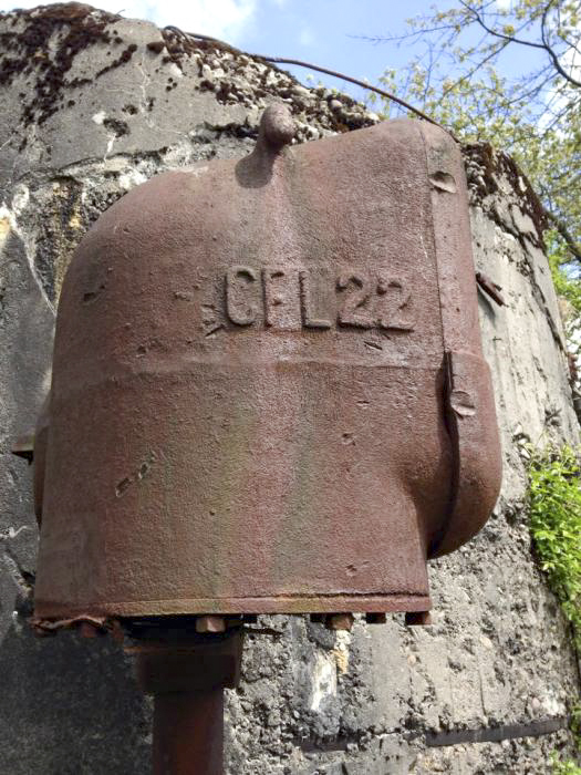 Ligne Maginot - MOTTENBERG SUD - C69 - (Casemate d'infanterie - double) - Le projecteur blindé - GERRYMANDERS Olivier