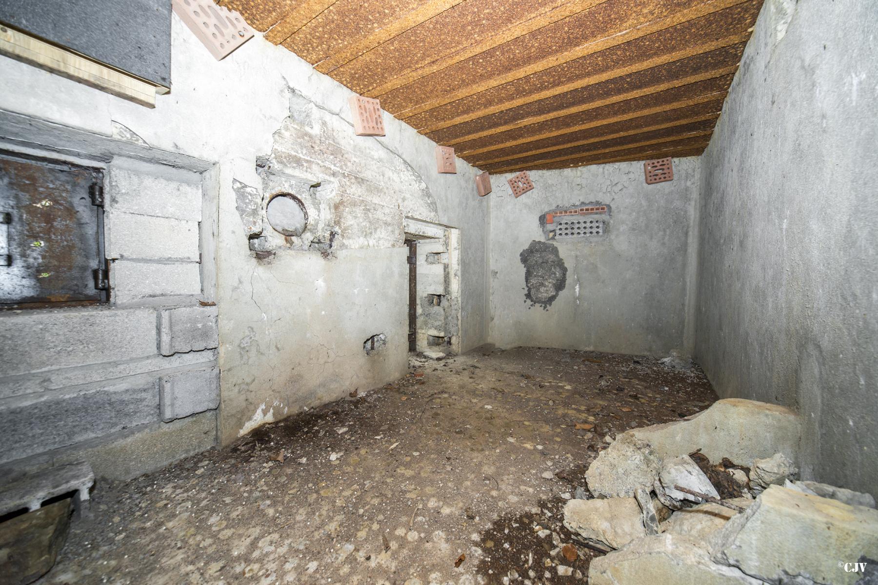 Ligne Maginot - Blockhaus A26-C Fontaine Est -  - Lia VERMEULEN