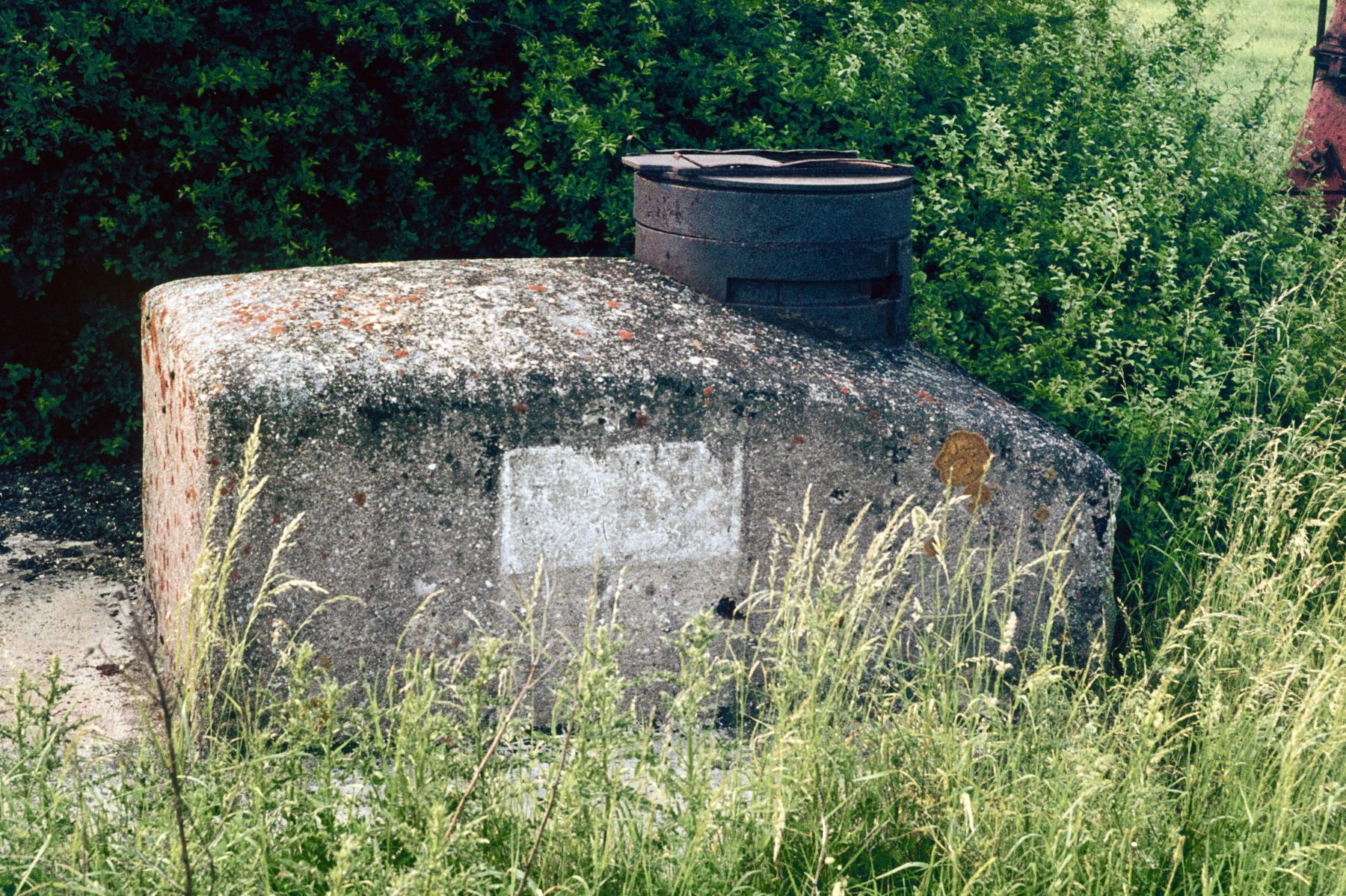Ligne Maginot - FERME BRANDSTUDEN - (Observatoire d'infanterie) - La guérite type OD85 enchâssée dans son massif bétonné - MANSUY Michel