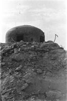 Ligne Maginot - ASCHBACH EST - O2 - (Casemate d'infanterie - Double) - La casemate après les combats 
La cloche est