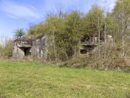 Ligne Maginot - A57 - AVANCÉE DE ROCROI - (Blockhaus pour canon) - L'arrière et face droite