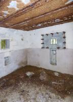 Ligne Maginot - A116 - LES ANORELLES - (Blockhaus pour canon) - L'embrasure FM de défense de l'entrée et l'embrasure Mi dirigée vers l'avant du blockhaus