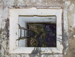 Ligne Maginot - B818 - LA TAILLE LAMBEAUX - (Blockhaus pour canon) - La chambre de tir du flanquement gauche
Accès au niveau inférieur