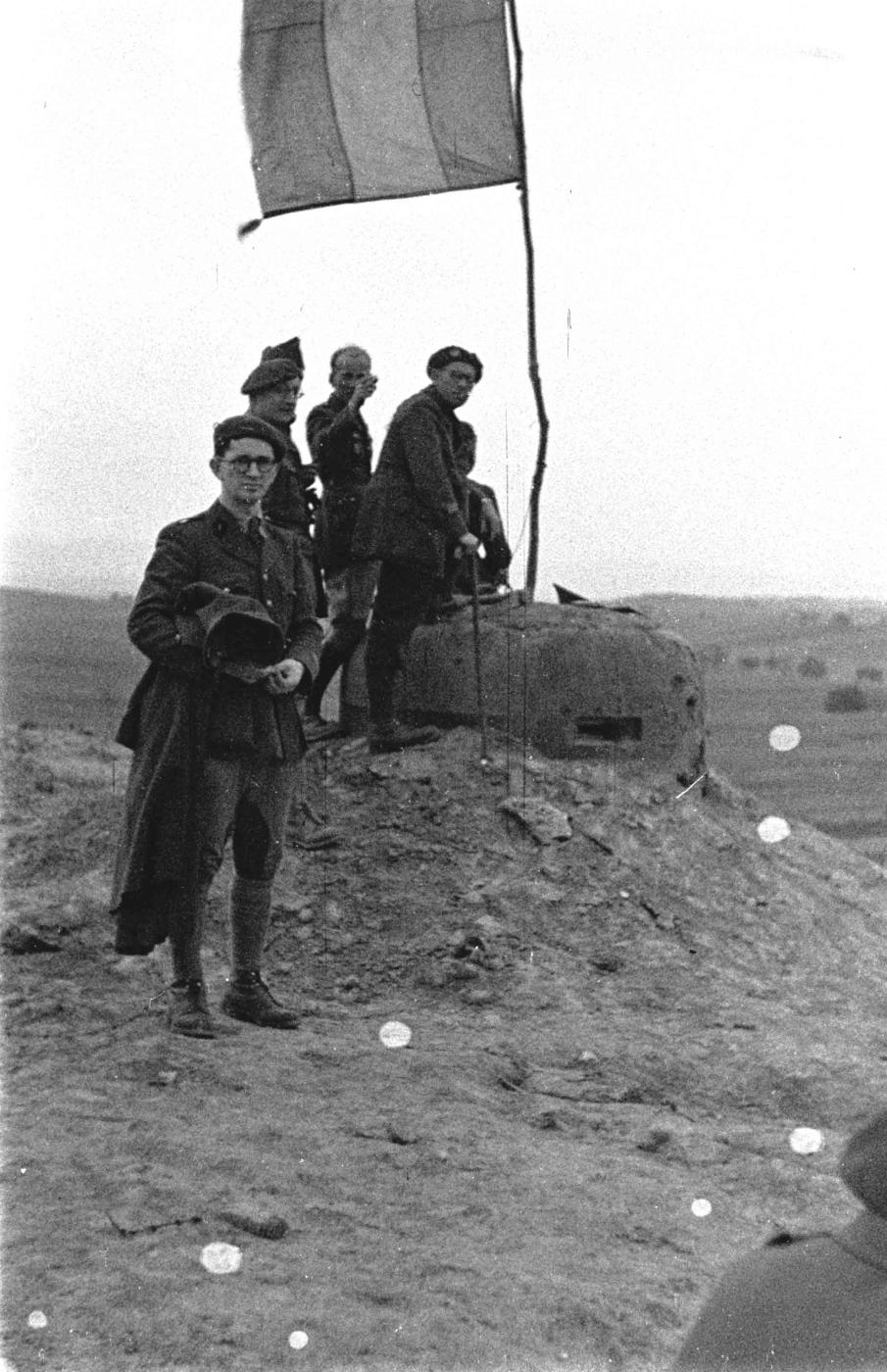 Ligne Maginot - ASCHBACH EST - O2 - (Casemate d'infanterie - Double) - La casemate après les combats - Albert HAAS
