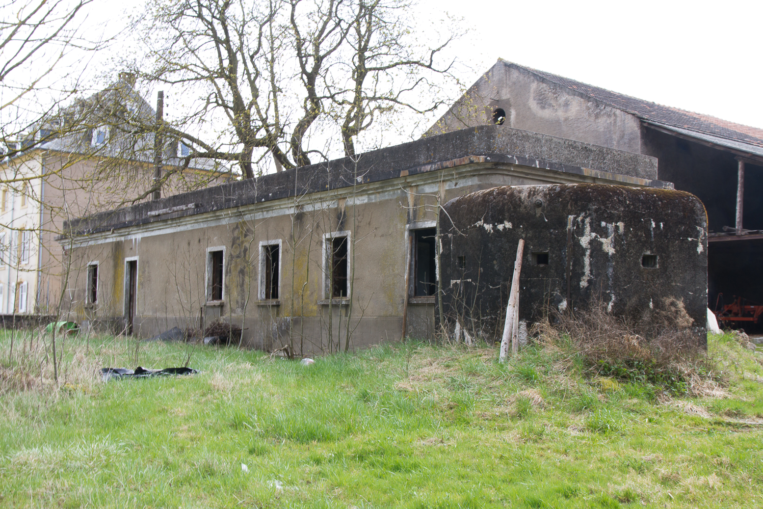 Ligne Maginot - ROUSSY LE VILLAGE (Poste avancé GRM) - (Poste GRM - Maison Forte) - Le casernement et le blockhaus FM - Michel Teiten