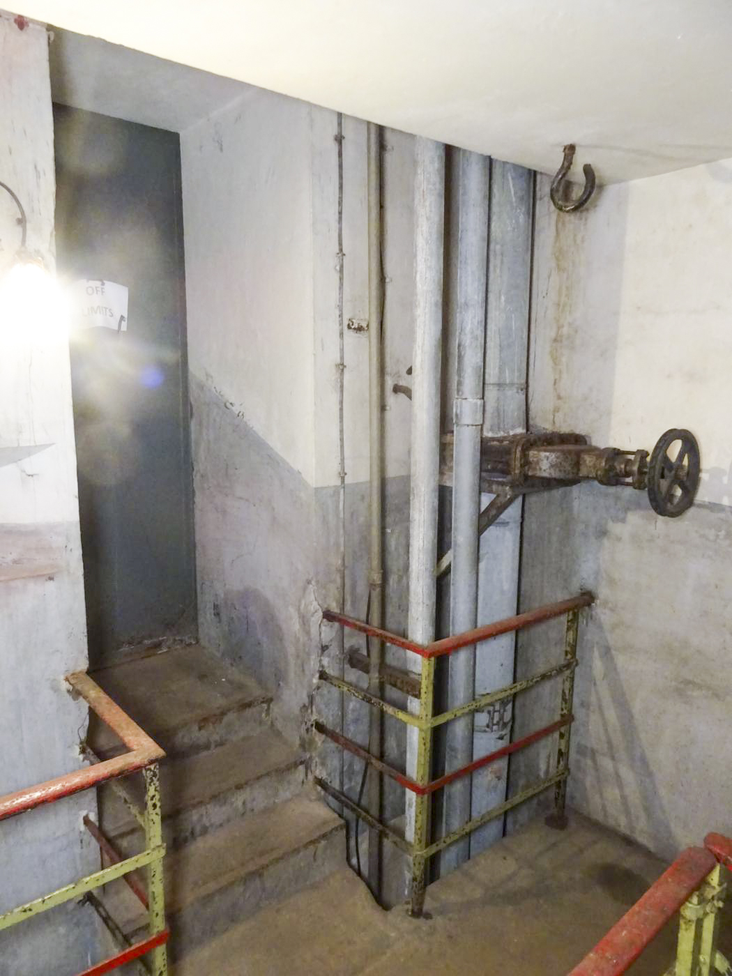 Ligne Maginot - KINDELBERG (QUARTIER CAMP - III/37° RIF) - (Abri) - Entrée Est - ammagsdr