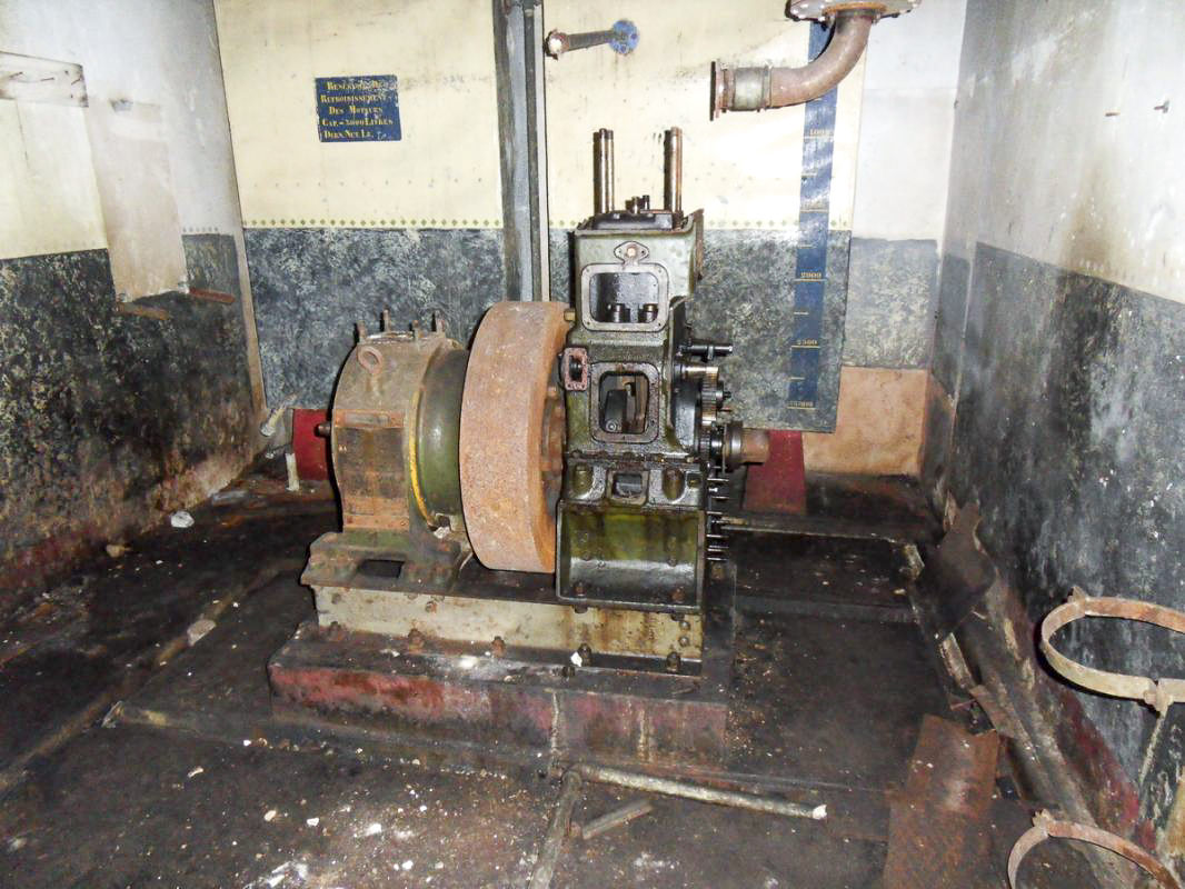 Ligne Maginot - STRESSLING - X7 - (Abri) - Les restes de l'usine - Alain Perouffe