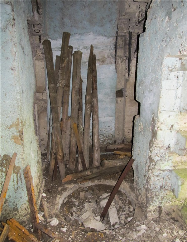 Ligne Maginot - A45 - CHATEAU ROUGE OUEST - (Blockhaus pour canon) -  - François MATHOT