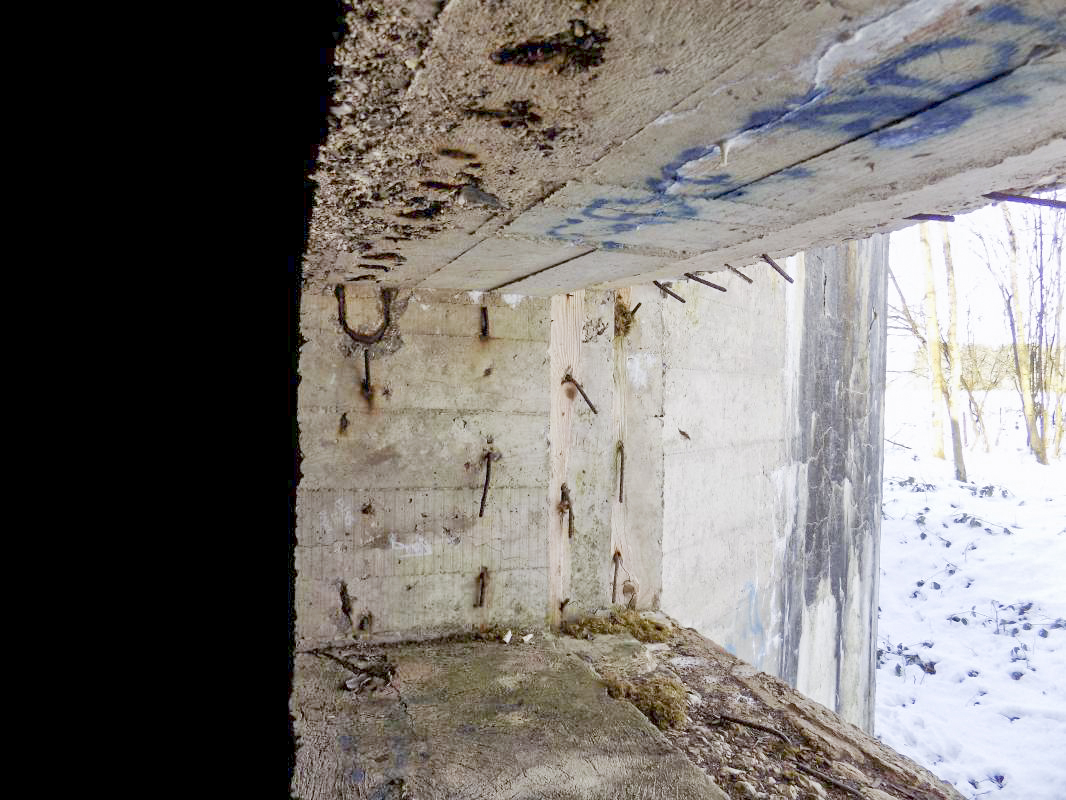 Ligne Maginot - A54 - CROIX BLONDEAU - (Blockhaus pour canon) - Détail créneau AC (gauche) - R Tucker