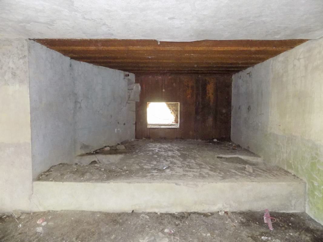 Ligne Maginot - A57 - AVANCÉE DE ROCROI - (Blockhaus pour canon) - Face gauche créneau AC - R Tucker