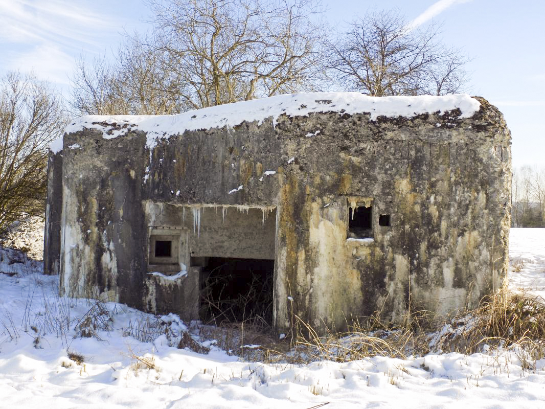Ligne Maginot - A60 - CENSE PICART - (Blockhaus pour canon) - L'entrée AC - R Tucker