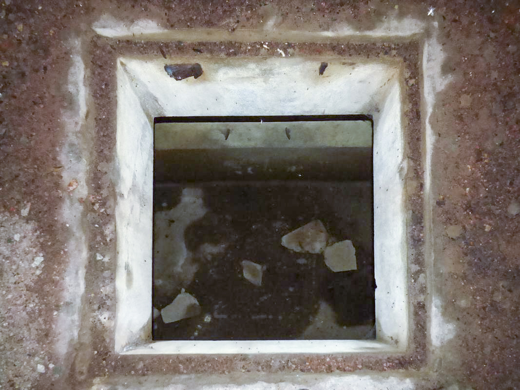 Ligne Maginot - A116 - LES ANORELLES - (Blockhaus pour canon) - Accès au niveau inférieur - JMBrams