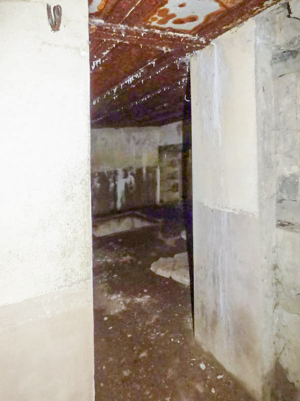 Ligne Maginot - A116 - LES ANORELLES - (Blockhaus pour canon) - Accès à la chambre de tir et à l'entrée du matériel - JMBrams