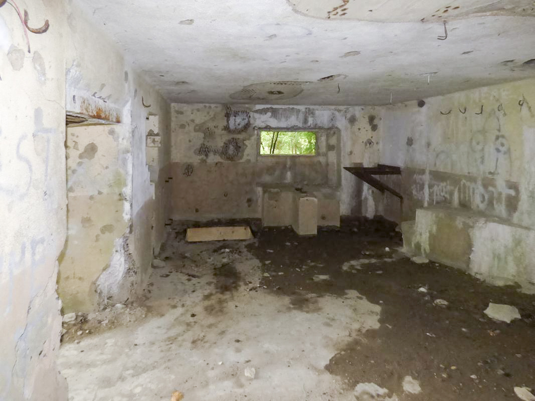 Ligne Maginot - B818 - LA TAILLE LAMBEAUX - (Blockhaus pour canon) - La chambre de tir du flanquement gauche - JMBrams