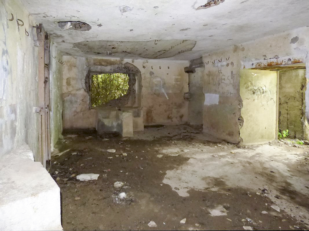 Ligne Maginot - B818 - LA TAILLE LAMBEAUX - (Blockhaus pour canon) - La chambre de tir du flanquement droit - JMBrams