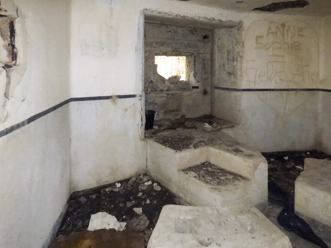 Ligne Maginot - B766 - CARREFOUR DE BLOIS - (Blockhaus pour canon) -  - JMBrams