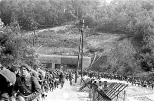 Ligne Maginot - HOCHWALD - (Ouvrage d'artillerie) - Entrée munitions
La rédition sur ordre de l'ouvrage