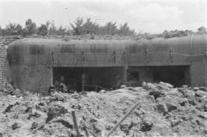 Ligne Maginot - SCHOENENBOURG - (Ouvrage d'artillerie) - L'entrée des hommes après les combats
