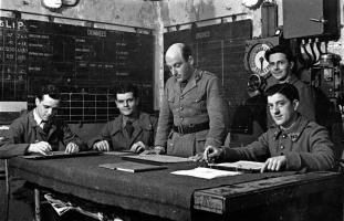 Ligne Maginot - HOCHWALD - (Ouvrage d'artillerie) - Bloc 1
Le SLt Coquard commandant le bloc dans son PC,