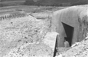 Ligne Maginot - HOCHWALD - (Ouvrage d'artillerie) - Bloc 12
Casemate d'artillerie
Les abords du bloc après les combats