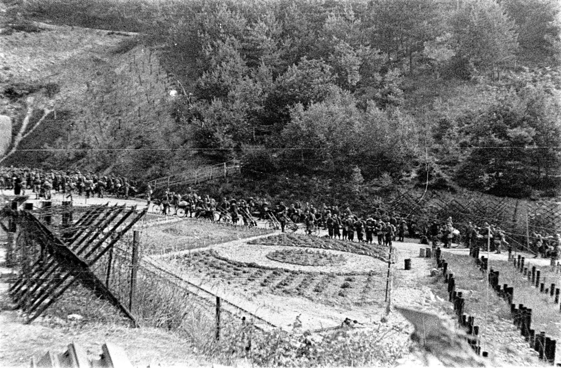 Ligne Maginot - HOCHWALD - (Ouvrage d'artillerie) - Entrée munitions
La rédition sur ordre de l'ouvrage - Albert HAAS