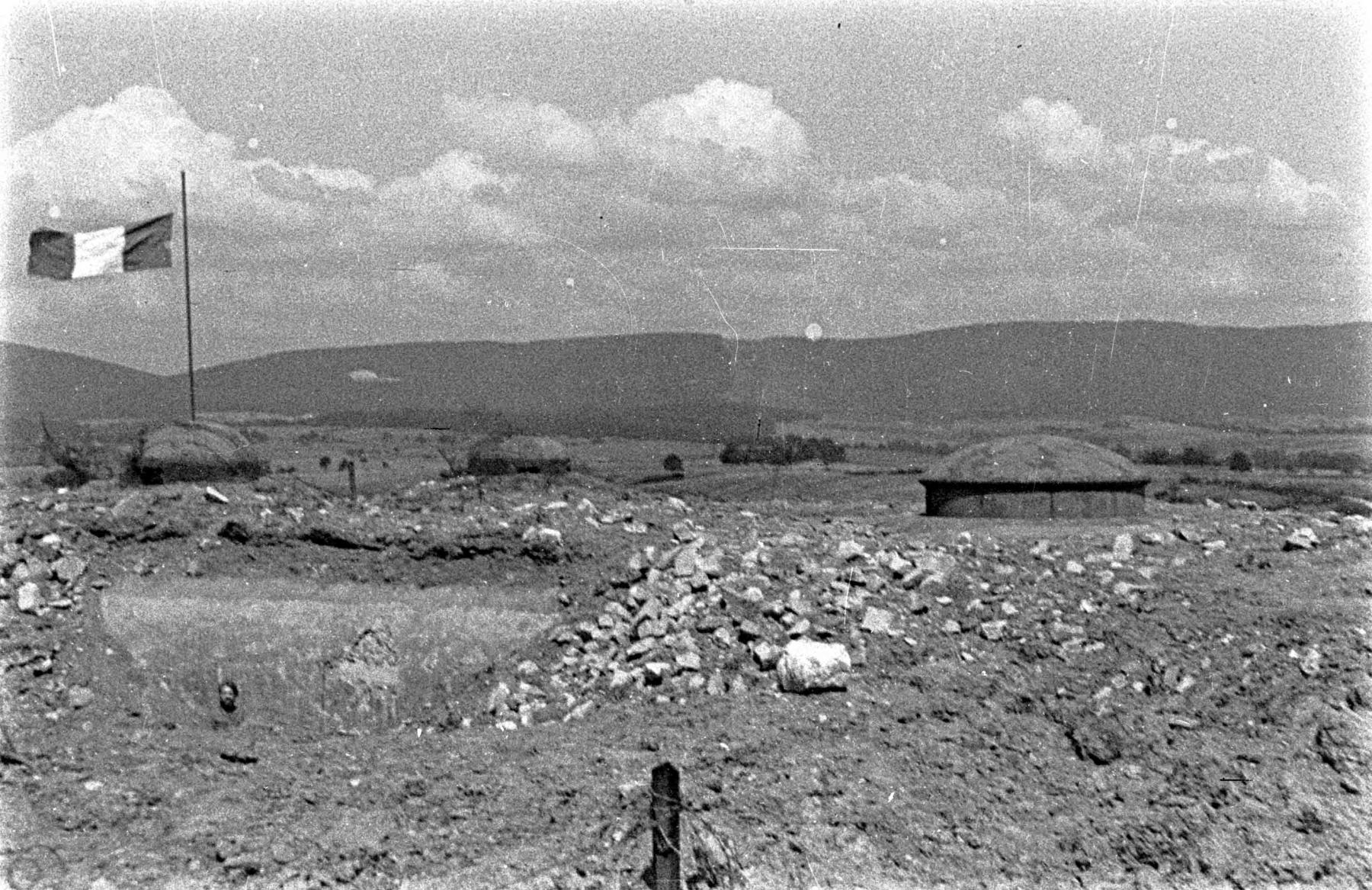 Ligne Maginot - SCHOENENBOURG - (Ouvrage d'artillerie) - Le bloc 4 après les combats - Albert Haas