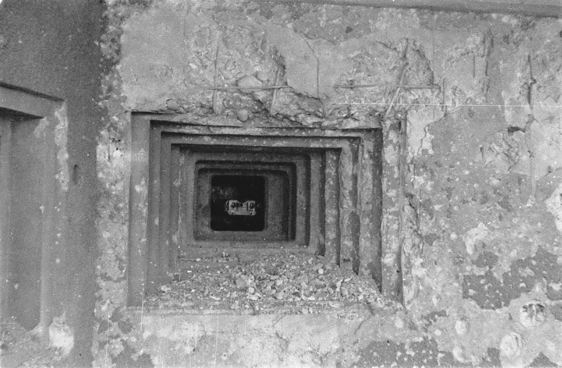 Ligne Maginot - SCHOENENBOURG - (Ouvrage d'artillerie) - Le bloc 1 après les combats - Albert Haas