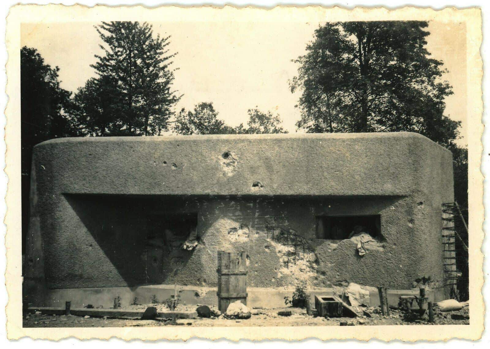 A25 - PATTE D'OIE - (Blockhaus pour canon)