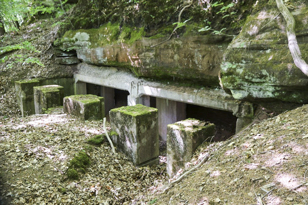 Ligne Maginot - GALGENBERG SUD - (Abri) - Abri sous roche naturel renforcé par un début de construction - Alain Perouffe