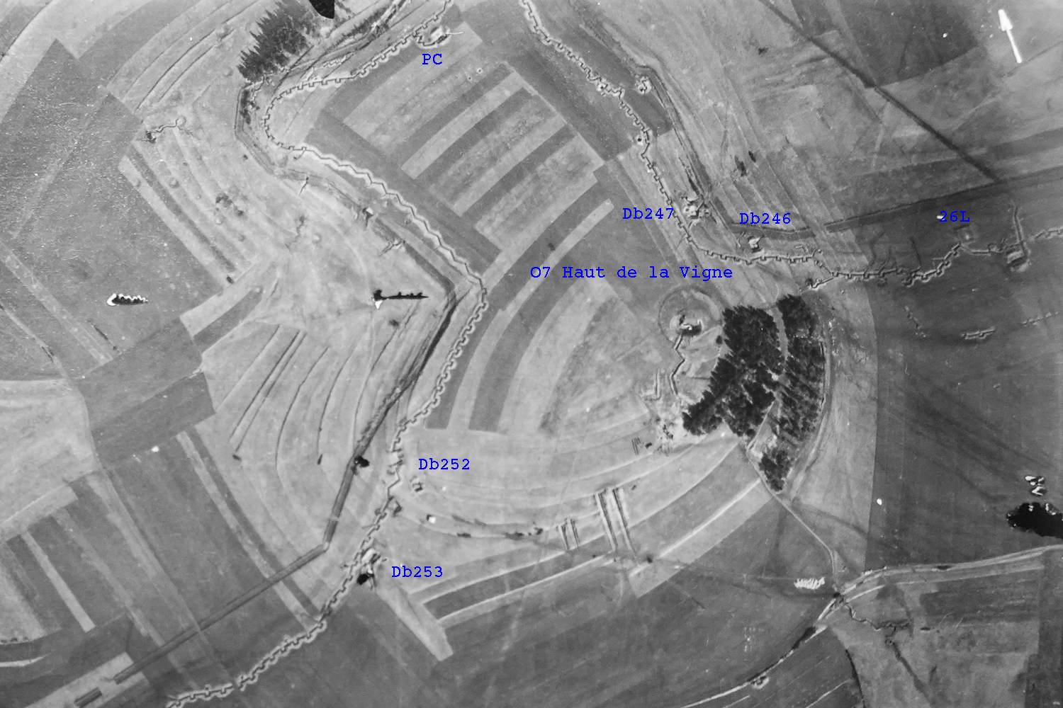 Ligne Maginot - HAUT DE LA VIGNE - O7 - (Observatoire d'artillerie) - Vue aérienne du 12 mars 1940 - Armée de l'Air 