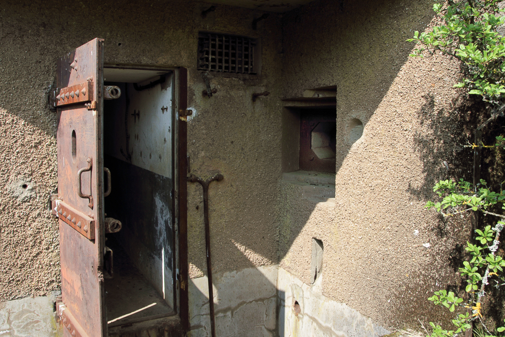 Ligne Maginot - ESCHERANGE OUEST - C37 - (Casemate d'infanterie - Simple) - Entrée de la casemate - Michel Teiten