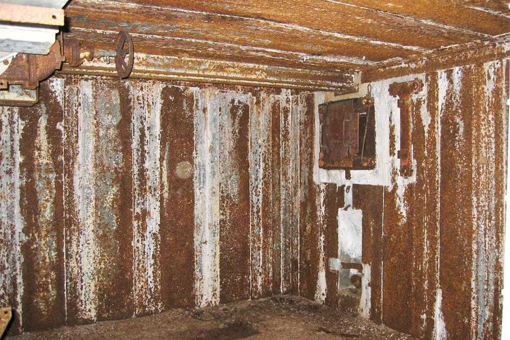 Ligne Maginot - BASSE PARTHE OUEST - C45 - (Casemate d'infanterie - Simple) - Intérieur de la chambre de tir - Michel Teiten