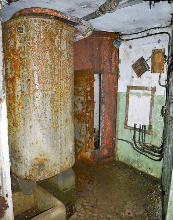 Ligne Maginot - BOUST - C44 - (Casemate d'infanterie - Simple) -  - PAVEL Jan
