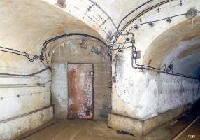 Ligne Maginot - BREHAIN - A6 - (Ouvrage d'artillerie) - Bloc 5
Le couloir vers le bloc a été muré