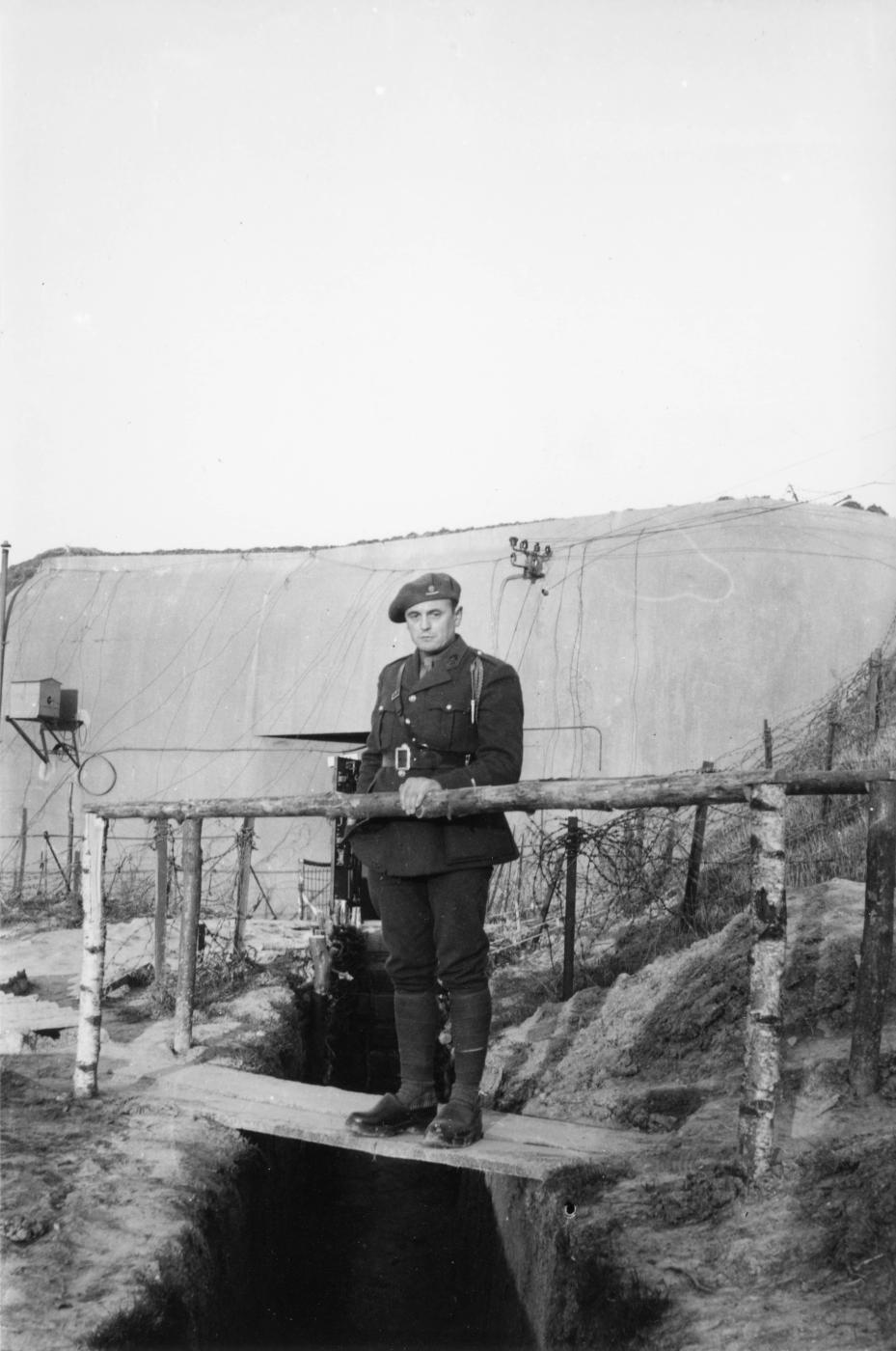 Ligne Maginot - ASCHBACH OUEST - (Casemate d'infanterie - Simple) - Le SLt Linger - Inconnu 