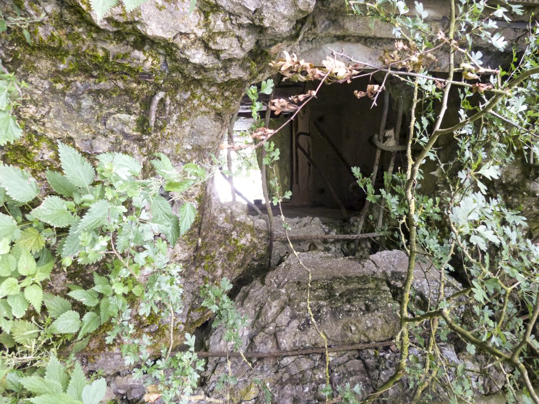 Ligne Maginot - B814 - LE CIMETIERE - (Blockhaus pour canon) -  - JMBrams