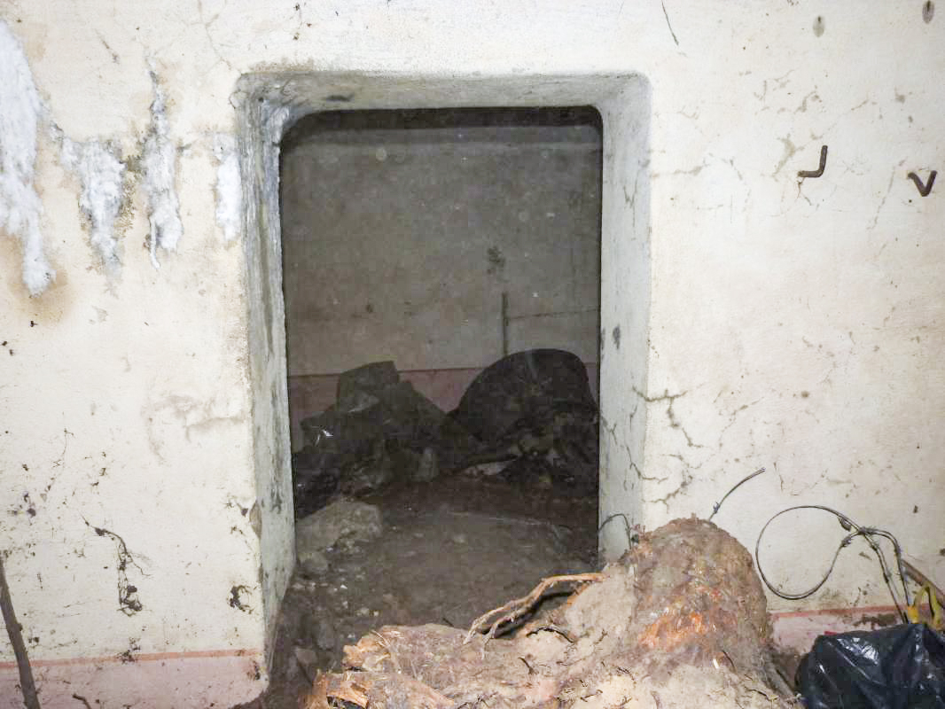 Ligne Maginot - B814 - LE CIMETIERE - (Blockhaus pour canon) - Niveau inférieur - JMBrams