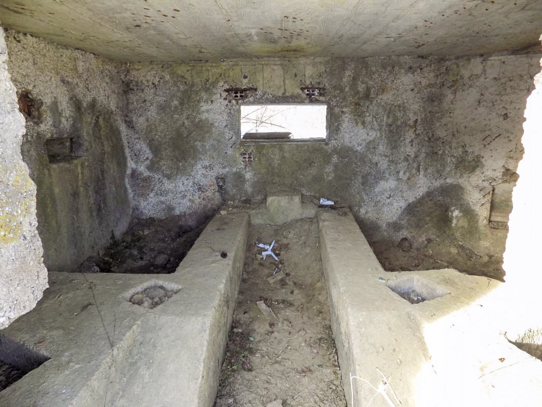 Ligne Maginot - BA81 - ROCROI OUEST 1 - (Blockhaus pour canon) - Créneaux gauche FM/Obs et frontale AC - R Tucker