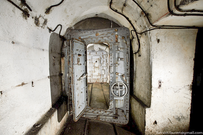 Ligne Maginot - BREHAIN - A6 - (Ouvrage d'artillerie) - Bloc 1
Sas d'accès étanche au bloc - FAUVET Benoît